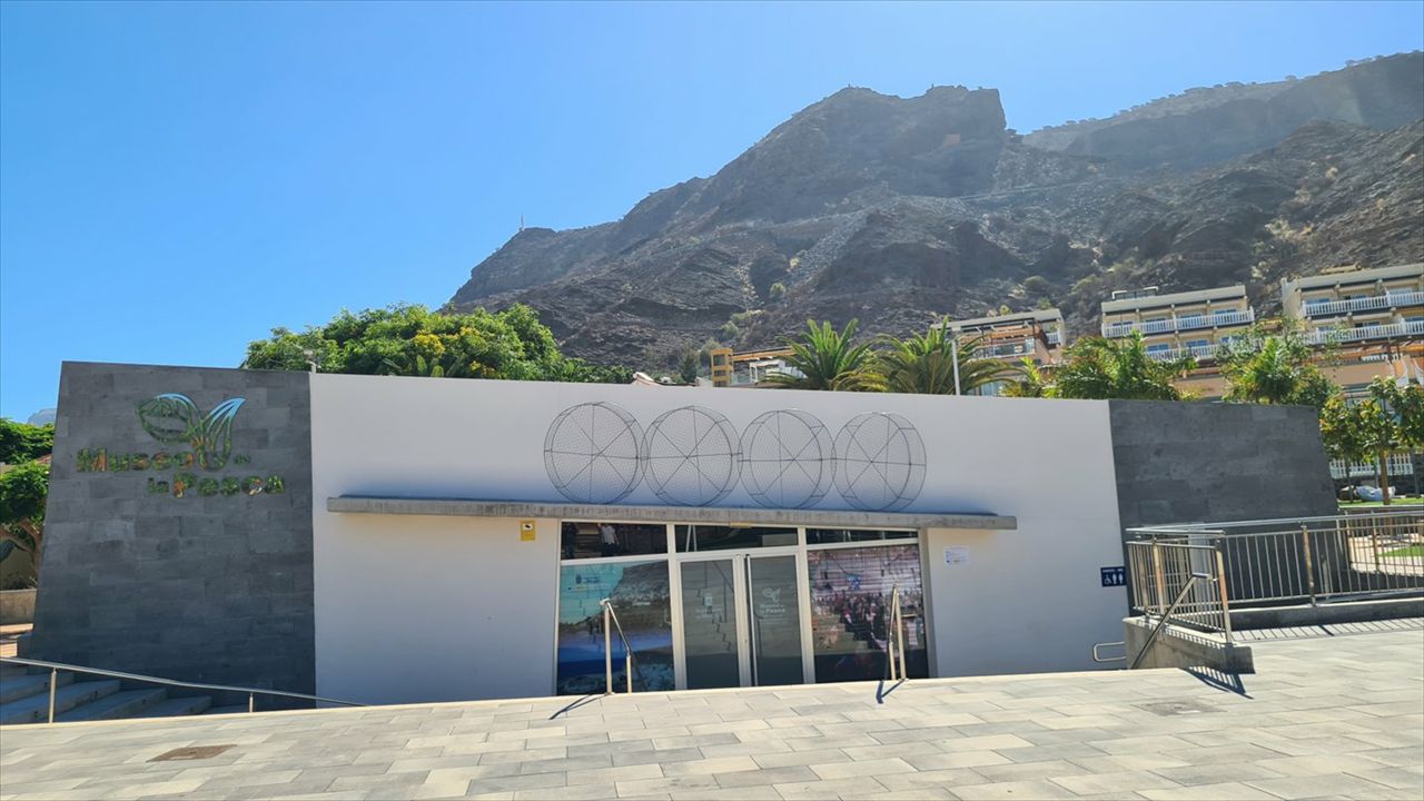 Fachada del Museo de la Pesca de Mogán.